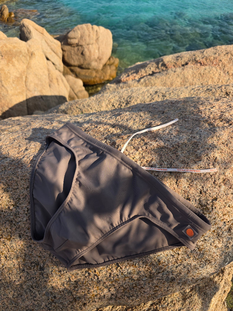 SLIM FIT SWIM BRIEF – MOCHA COFFEE