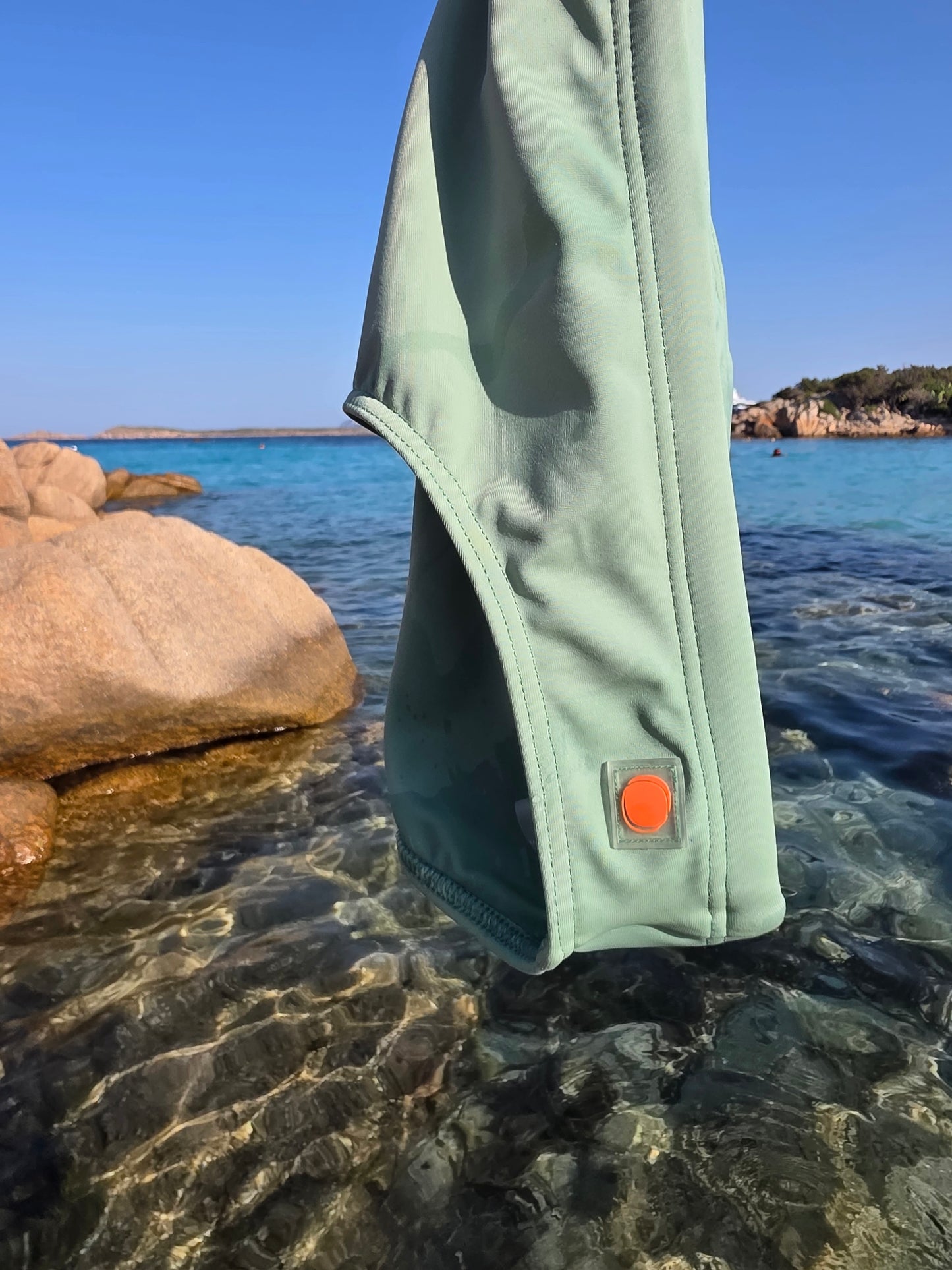 BAÑADOR BREVE PARA HOMBRE - SLIM FIT - VERDE PASTEL