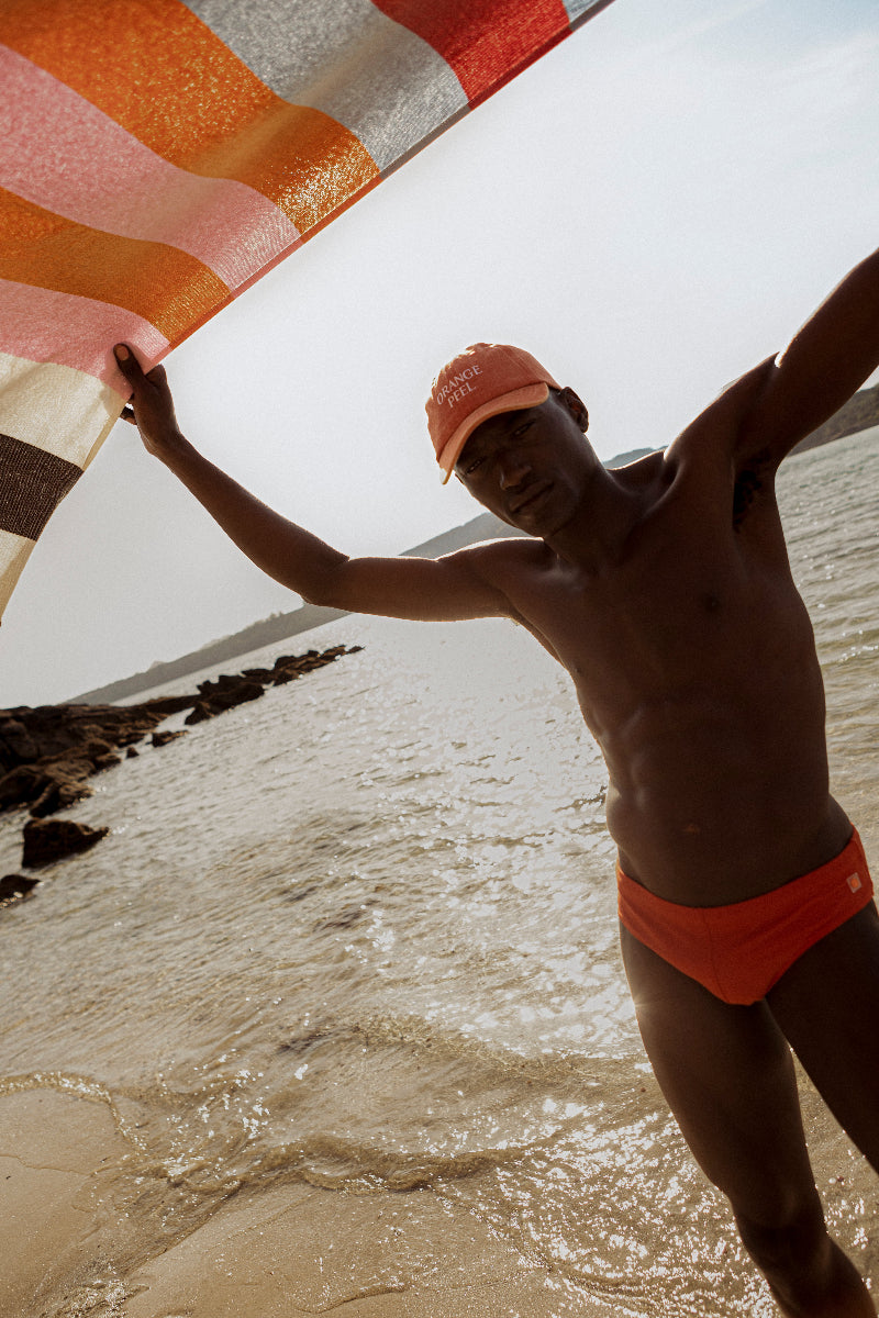 SWIM BRIEFS LIGHT FIT – RED