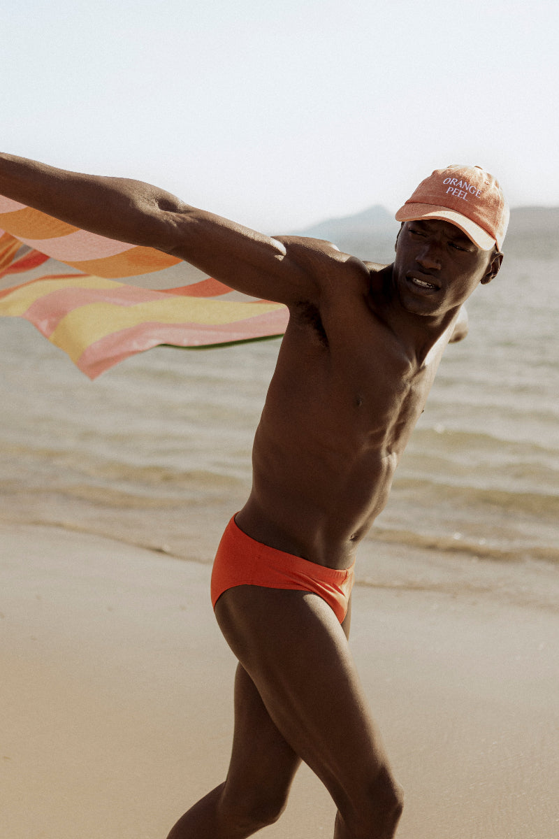 SWIM BRIEFS LIGHT FIT – RED
