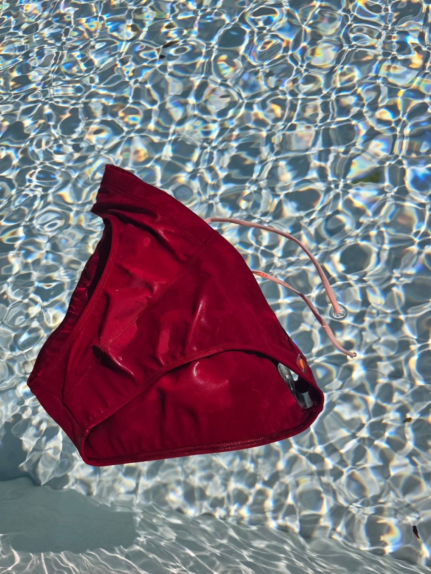 SWIM BRIEFS LIGHT FIT - BLOOD RED