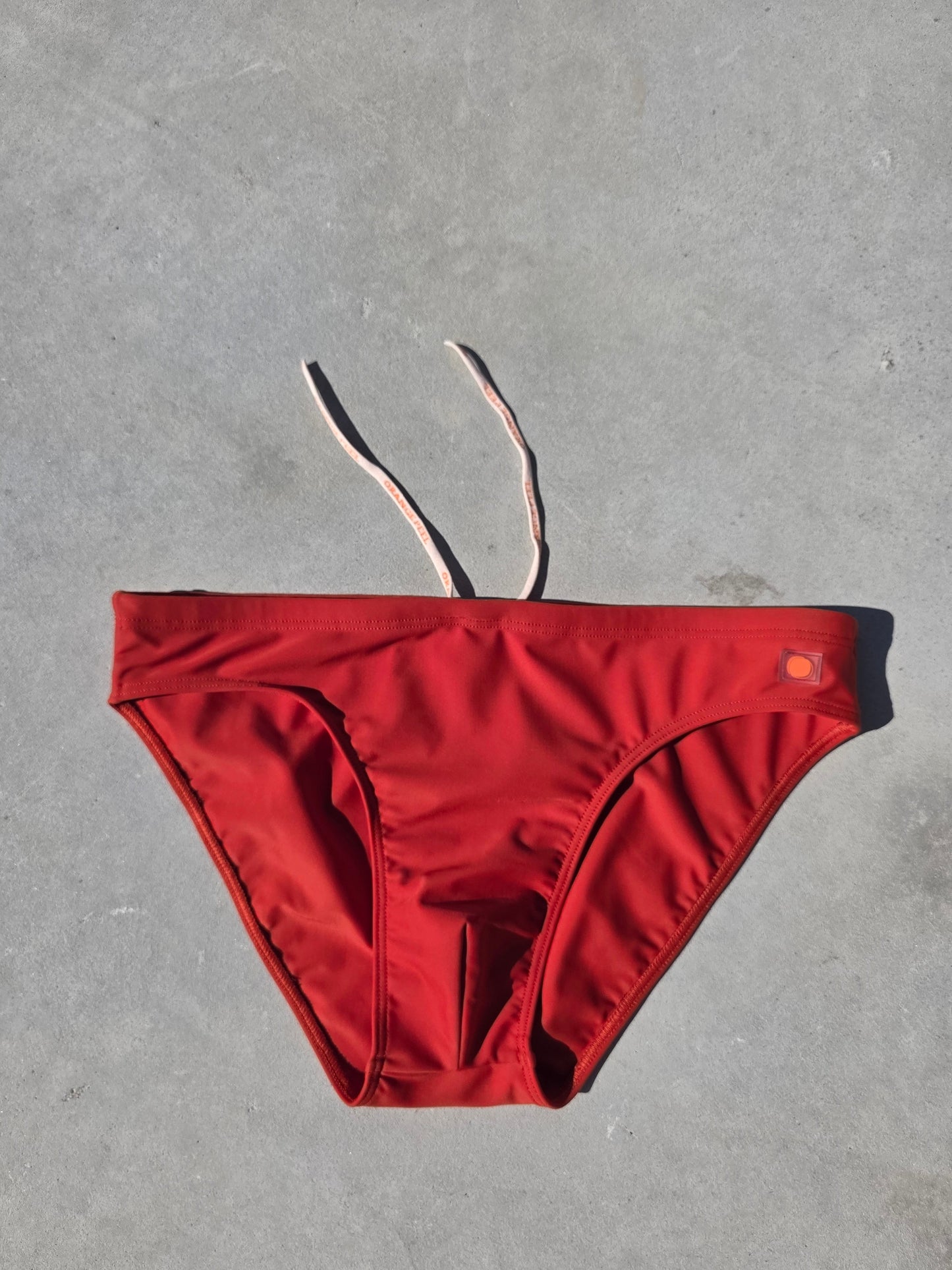 SWIM BRIEFS SLIM FIT - BURNT RED